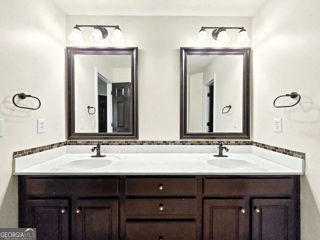 6016 Fords Lake Court, Acworth, GA 30101
