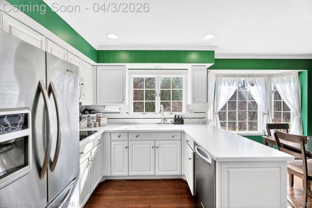 5822 Raven Road, Bloomfield Hills, MI 48301