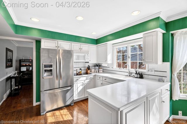 5822 Raven Road, Bloomfield Hills, MI 48301