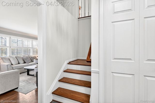 5822 Raven Road, Bloomfield Hills, MI 48301