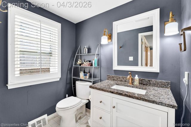 5822 Raven Road, Bloomfield Hills, MI 48301