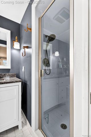 5822 Raven Road, Bloomfield Hills, MI 48301