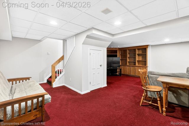 5822 Raven Road, Bloomfield Hills, MI 48301