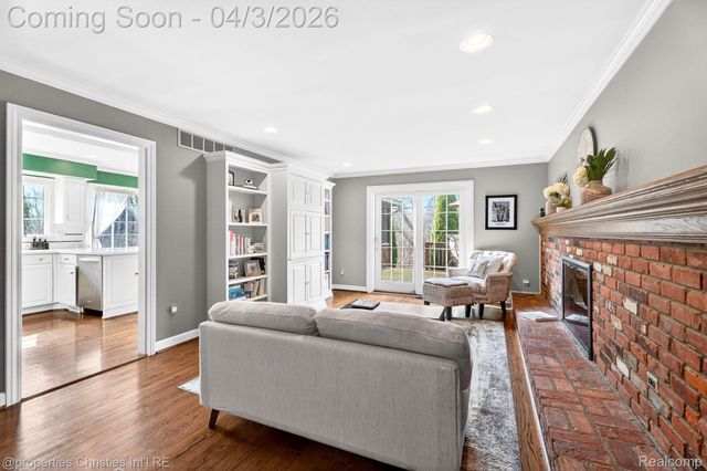 5822 Raven Road, Bloomfield Hills, MI 48301