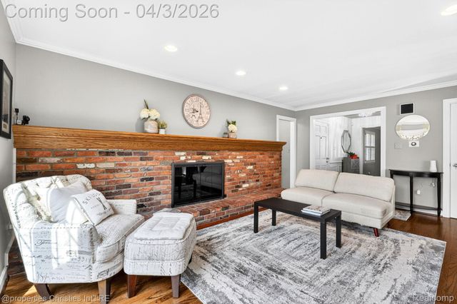 5822 Raven Road, Bloomfield Hills, MI 48301