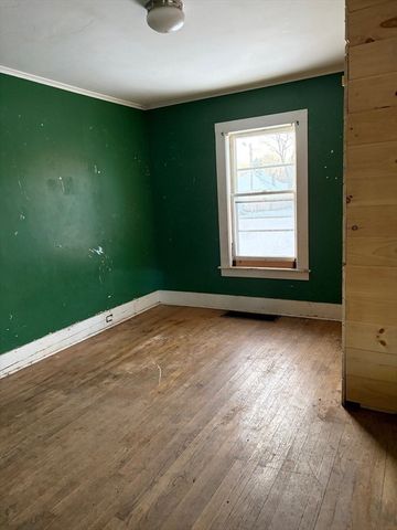 150 E Main St, Orange, MA 01364