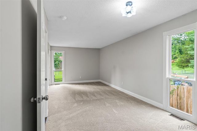 2105 Butterfield Court, Maryland Heights, MO 63043