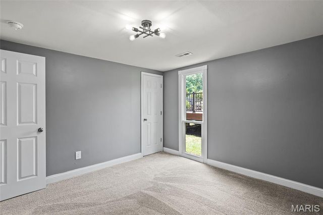 2105 Butterfield Court, Maryland Heights, MO 63043