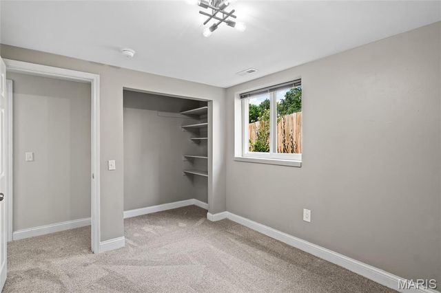 2105 Butterfield Court, Maryland Heights, MO 63043