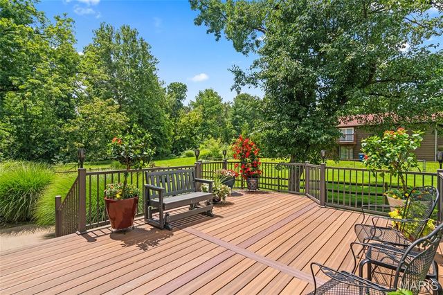 2105 Butterfield Court, Maryland Heights, MO 63043