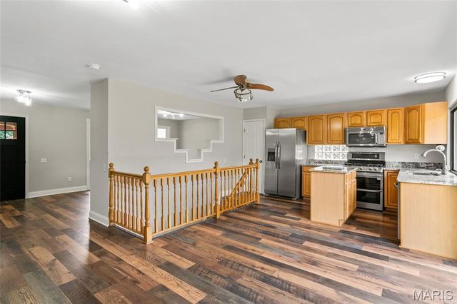 2105 Butterfield Court, Maryland Heights, MO 63043