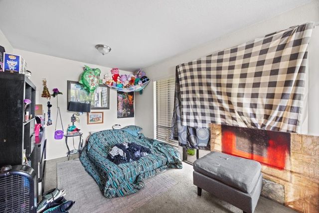 2442 Larkspur Ln #304, Sacramento, CA 95825