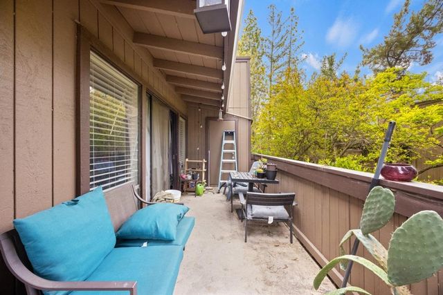 2442 Larkspur Ln #304, Sacramento, CA 95825