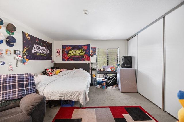 2442 Larkspur Ln #304, Sacramento, CA 95825