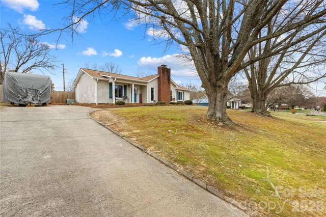 3584 Heather Lane, Gastonia, NC 28056