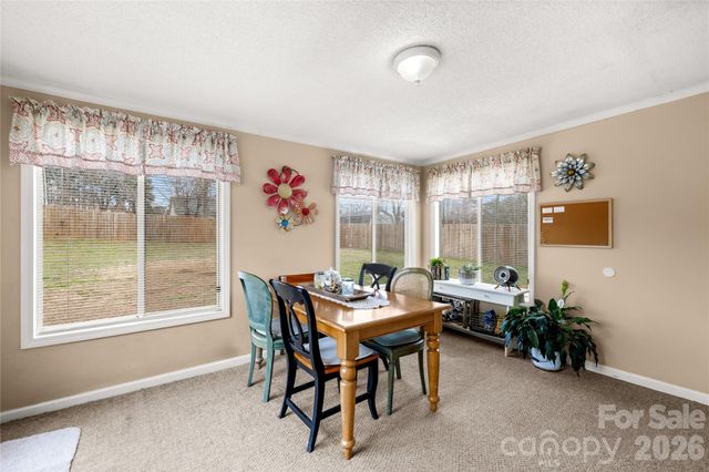 3584 Heather Lane, Gastonia, NC 28056