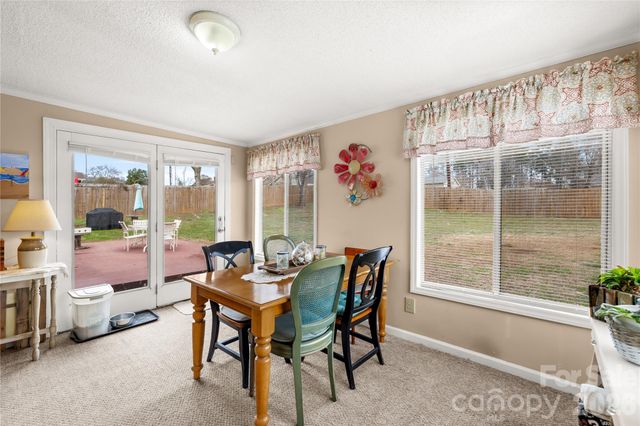 3584 Heather Lane, Gastonia, NC 28056