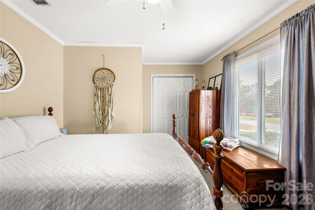 3584 Heather Lane, Gastonia, NC 28056