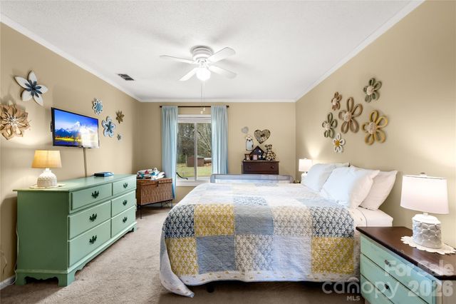 3584 Heather Lane, Gastonia, NC 28056