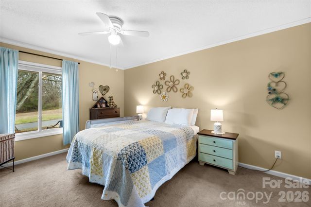 3584 Heather Lane, Gastonia, NC 28056