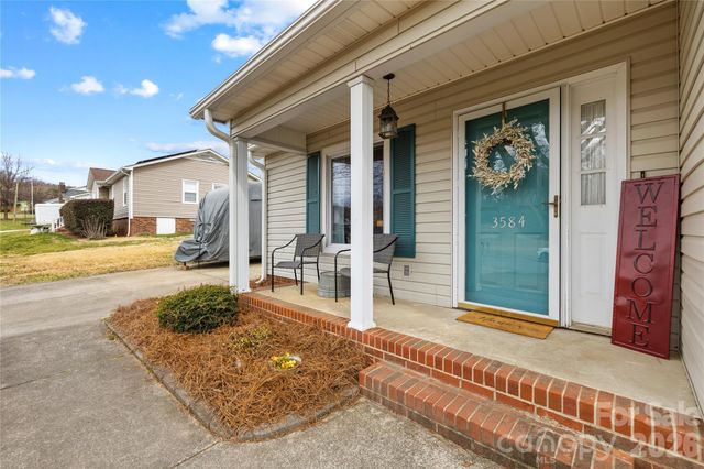 3584 Heather Lane, Gastonia, NC 28056