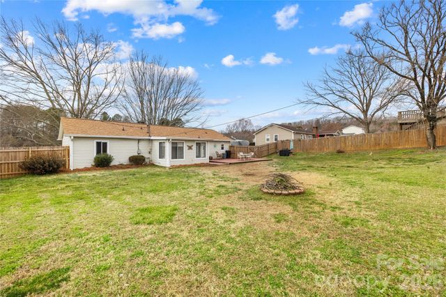 3584 Heather Lane, Gastonia, NC 28056