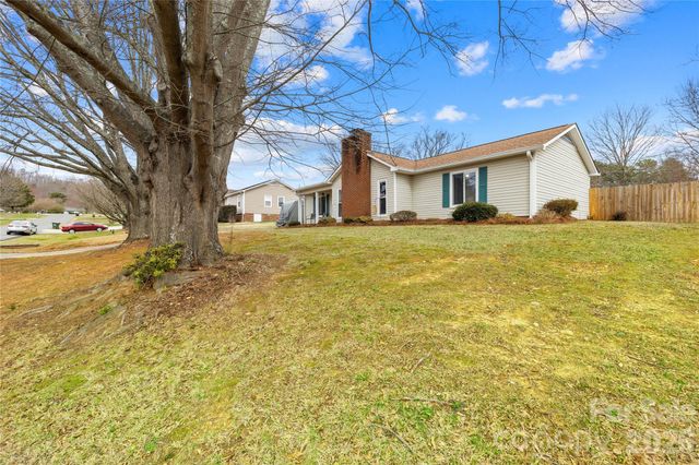 3584 Heather Lane, Gastonia, NC 28056