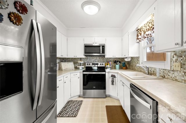 3584 Heather Lane, Gastonia, NC 28056