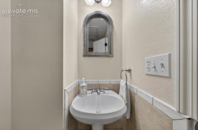 1121 E Willamette Avenue, Colorado Springs, CO 80903