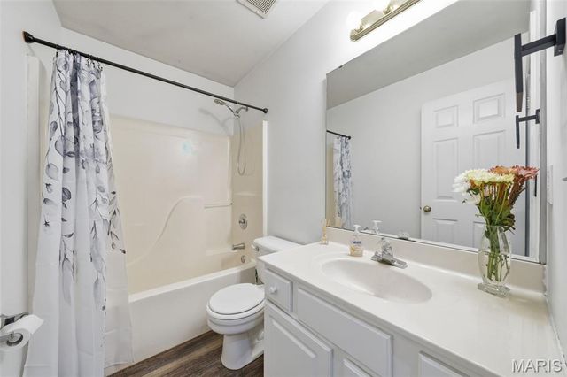 918 Blumhoff Road, Wentzville, MO 63385