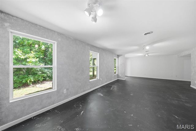 918 Blumhoff Road, Wentzville, MO 63385