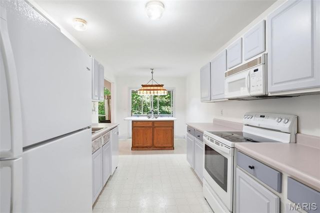 918 Blumhoff Road, Wentzville, MO 63385