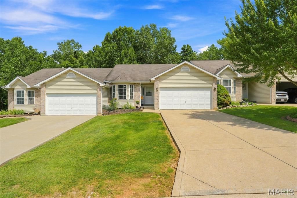 918 Blumhoff Road, Wentzville, MO 63385