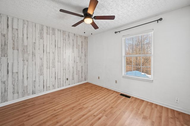 554 Ripple Creek Drive, Elsmere, KY 41018