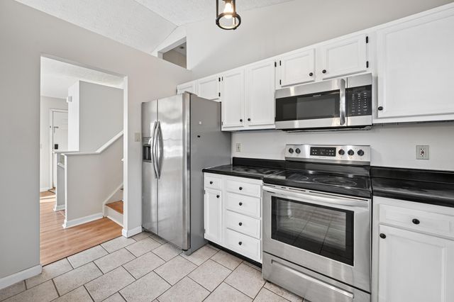 554 Ripple Creek Drive, Elsmere, KY 41018