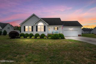 107 Chickadee Street, Moyock, NC 27958