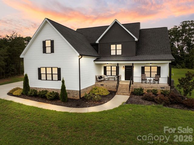 7412 Kingsley Place, Stokesdale, NC 27357