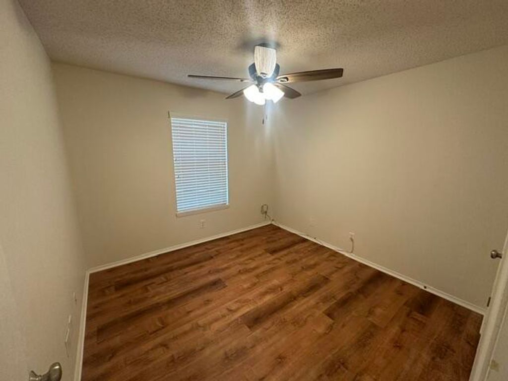 Image 7 of property listing at 1813 La Mesa Lane, San Angelo, TX 76905