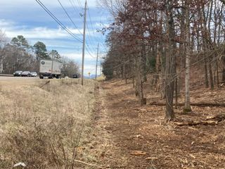 -- DOLLY PARTON Parkway, Sevierville, TN 37862