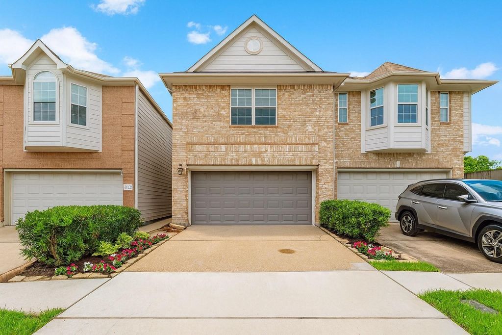 1517 Asbury Street, Houston, TX 77007