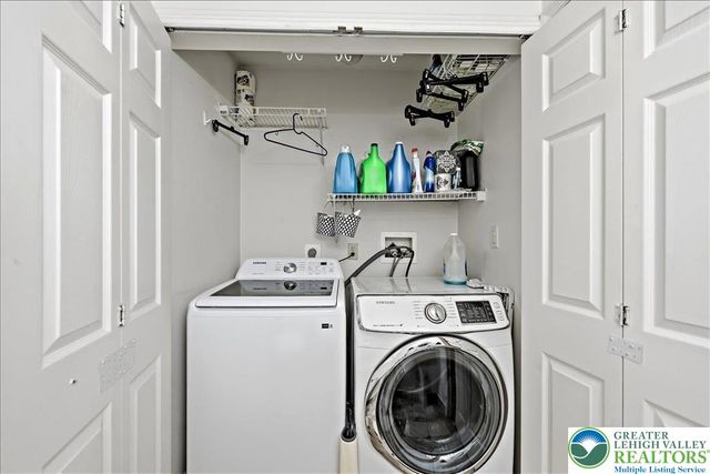 2555 Chestnut Lane, Forks Twp, PA 18040