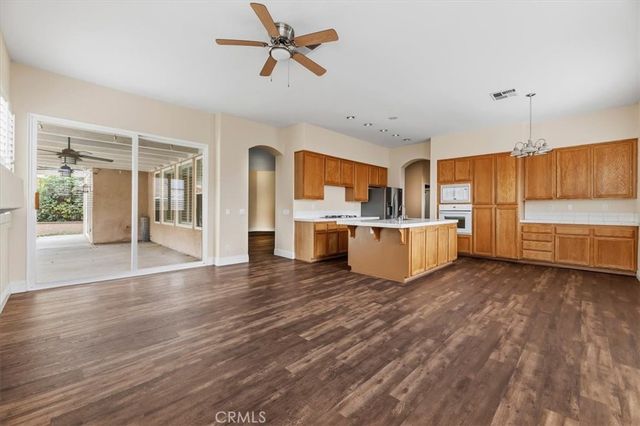 42748 Mountain Shadow, Murrieta, CA 92562