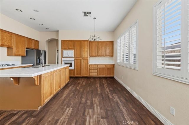 42748 Mountain Shadow, Murrieta, CA 92562