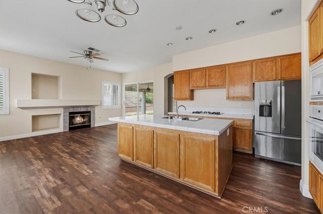42748 Mountain Shadow, Murrieta, CA 92562