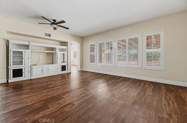 42748 Mountain Shadow, Murrieta, CA 92562