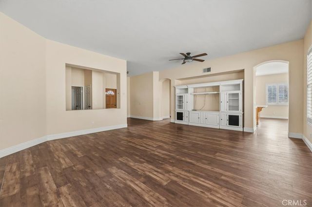 42748 Mountain Shadow, Murrieta, CA 92562