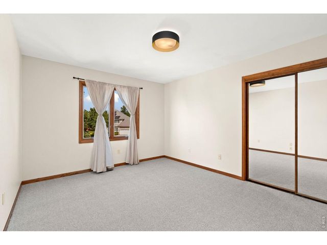 346 High Pointe Dr, Fort Collins, CO 80525