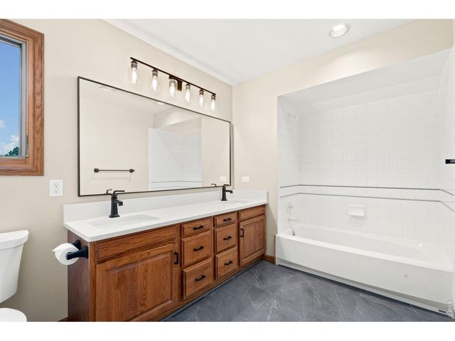 346 High Pointe Dr, Fort Collins, CO 80525