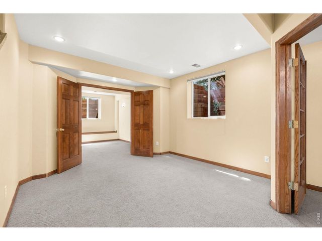 346 High Pointe Dr, Fort Collins, CO 80525