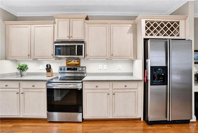 3706 Regents Park Lane, Greensboro, NC 27455